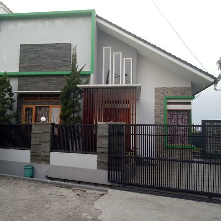 Homestay Syariah Cileunyi, Bandung Timur Экстерьер фото